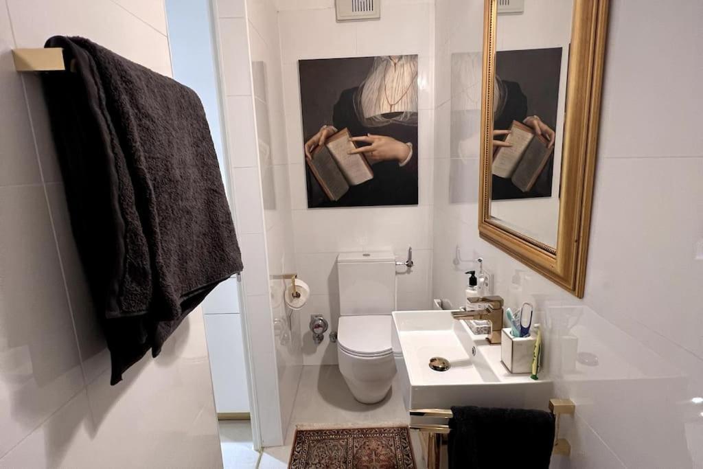 Exclusive Apartement In Historic Center Linz Luaran gambar