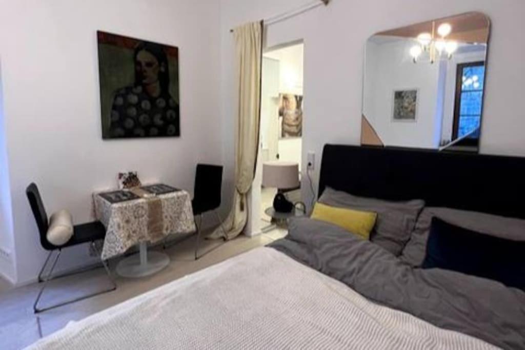 Exclusive Apartement In Historic Center Linz Luaran gambar